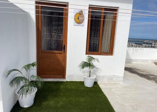 Rooftop Studio apartment (7)